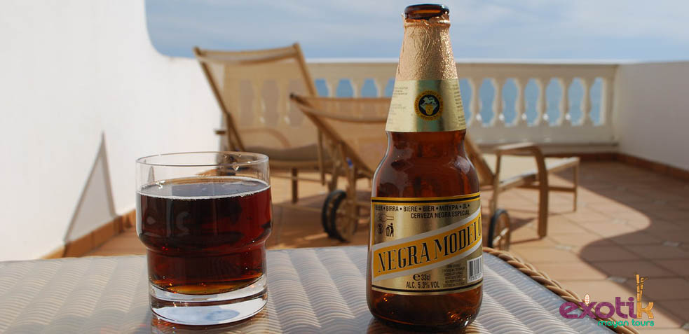 negra modelo