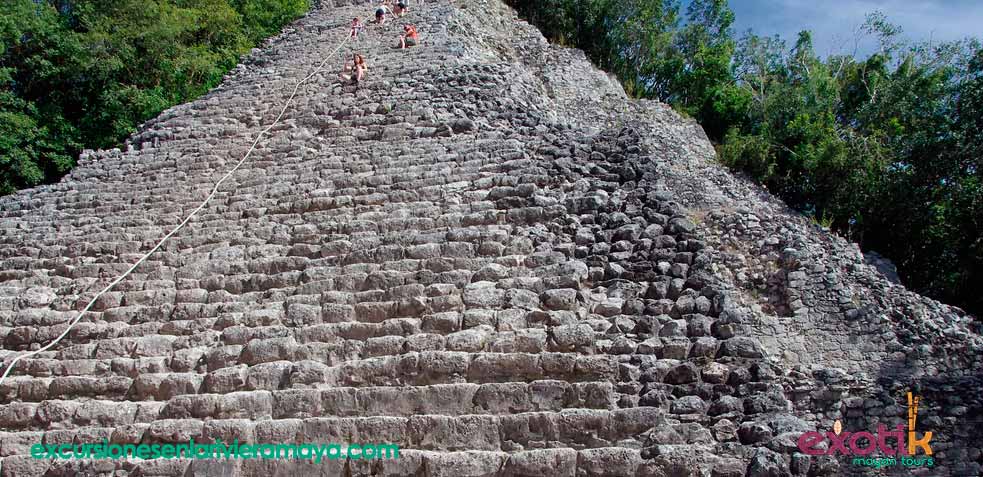 ruinas de cobá pirámide